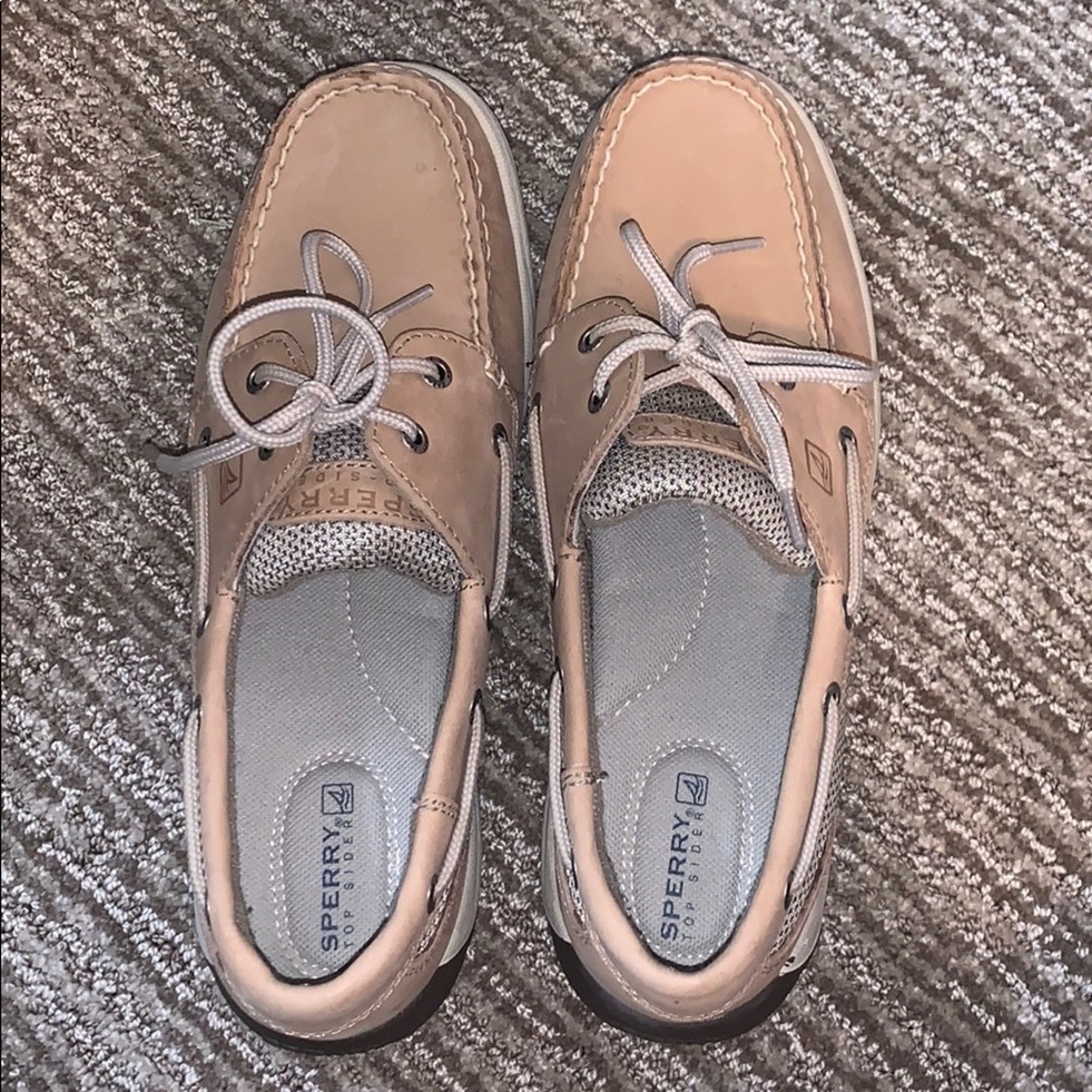 Womens size 8.5 Tan Sperrys